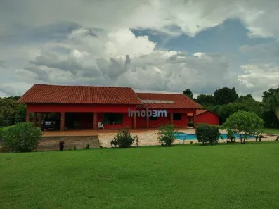 Fazenda/Sítio com 4 Quartos para alugar, 316m² no Recanto dos Pinheiros, Cambé
