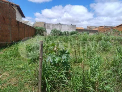 Lote/Terreno à venda, 250m² no Minas Gerais, Uberlândia