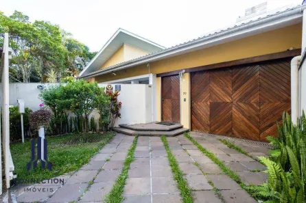 Imóvel Comercial com 4 Quartos para alugar, 278m² no Mercês, Curitiba