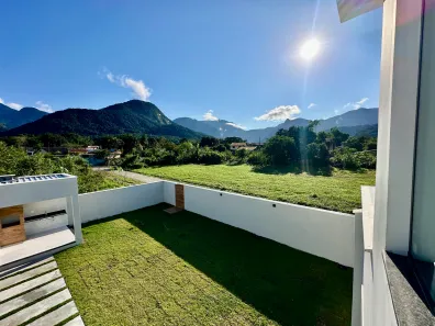Casa com 3 Quartos à venda, 108m² no Cotia, Guapimirim