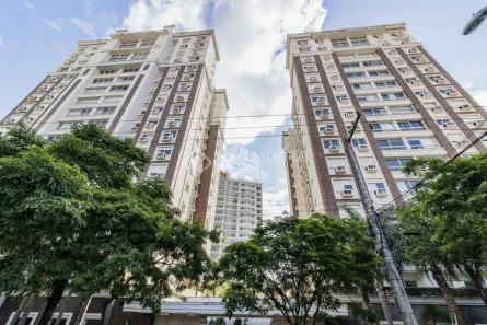 Apartamento com 2 Quartos à venda, 75m² no Passo da Areia, Porto Alegre