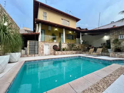 Casa com 4 Quartos à venda, 410m² no Arvoredo, Contagem