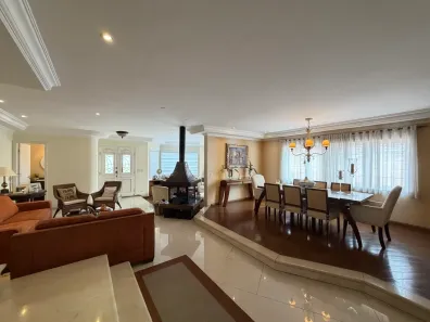 Sobrado com 4 Quartos à venda, 450m² no Jardim Maia, Guarulhos