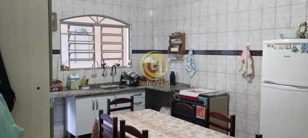Sobrado com 3 Quartos à venda, 258m² no Parque dos Príncipes, Jacareí