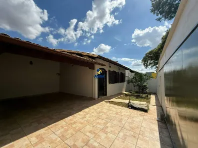 Casa com 4 Quartos para alugar, 273m² no Castelo, Belo Horizonte