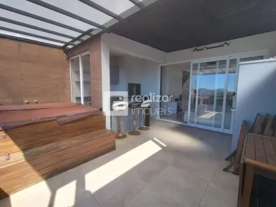 Casa com 4 Quartos para alugar, 289m² no Centro, Florianópolis