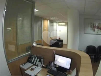 Sala Comercial à venda, 300m² no Cerqueira César, São Paulo