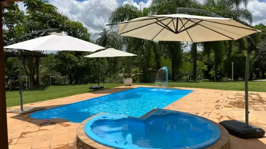 Fazenda/Sítio com 5 Quartos à venda, 10000m² no Recanto da Serra, Esmeraldas