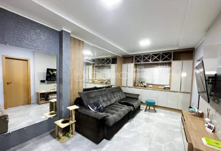 Sobrado com 2 Quartos à venda, 190m² no Esmeralda, Cascavel
