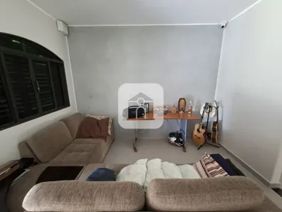 Casa com 2 Quartos à venda, 180m² no Brasil, Uberlândia