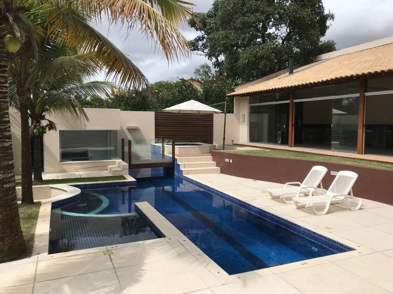 Casa em condomínio com 4 quartos — Braúnas, Belo Horizonte