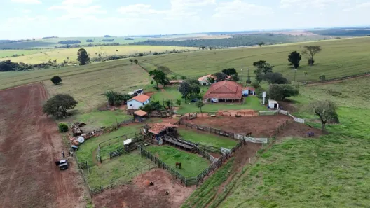 Fazenda/Sítio com 3 Quartos à venda, 2250600m² no Área Rural de Itapeva, Itapeva