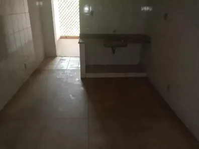 Apartamento com 2 Quartos para alugar, 80m² no Carlos Prates, Belo Horizonte