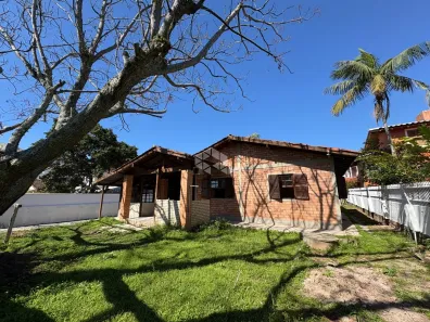Casa de Condomínio com 4 Quartos à venda, 201m² no Ingleses do Rio Vermelho, Florianópolis