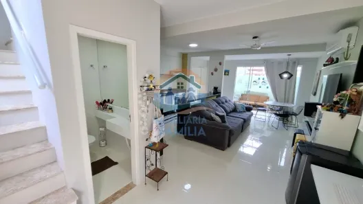 Casa com 3 Quartos à venda, 115m² no Estância Balneária Hawai, Caraguatatuba