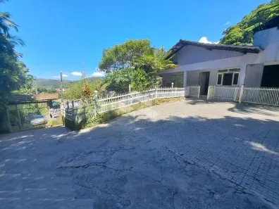 Casa com 3 Quartos à venda, 327m² no Progresso, Blumenau