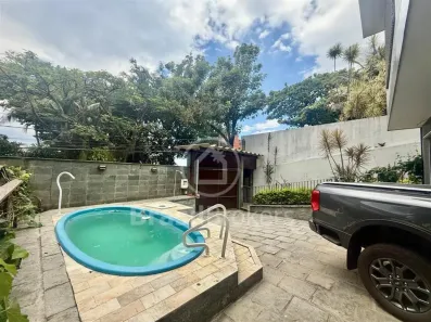 Casa com 5 Quartos à venda, 244m² no Jardim Guanabara, Rio de Janeiro