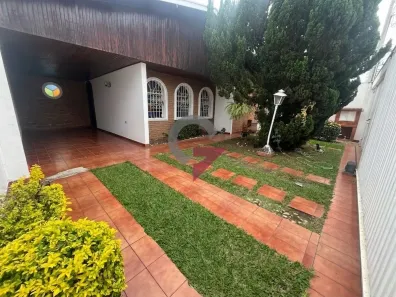 Casa com 3 Quartos à venda, 300m² no Jardim Independência, Taubaté