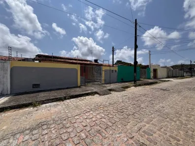 Casa com 3 Quartos para alugar, 92m² no Pitimbu, Natal
