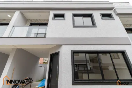 Sobrado com 3 Quartos para alugar, 136m² no Xaxim, Curitiba