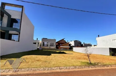 Lote/Terreno à venda, 200m² no Floresta, Cascavel