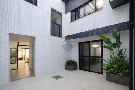 Casa com 5 Quartos à venda, 450m² no Atalaia, Aracaju