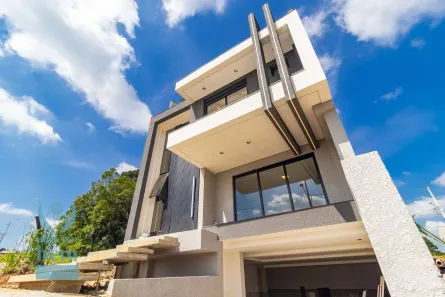 Casa de Condomínio com 3 Quartos à venda, 290m² no Costeira, São José dos Pinhais