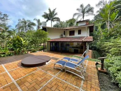 Casa de Condomínio com 4 Quartos à venda, 250m² no Camburi, São Sebastião