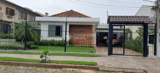 Casa com 3 Quartos à venda, 272m² no Guarujá, Porto Alegre