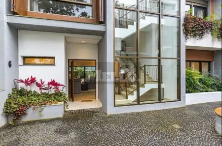 Sobrado à venda, 689m² no Jardim dos Estados, São Paulo