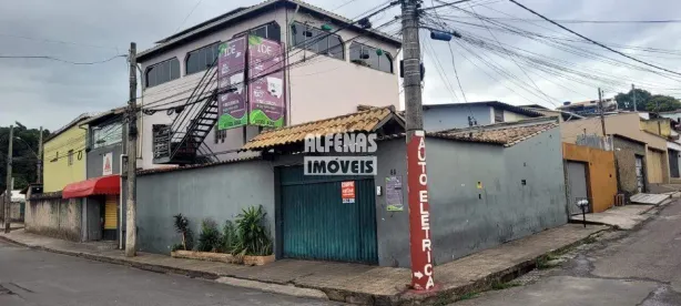 Casa com 4 Quartos à venda, 450m² no Conjunto Água Branca, Contagem