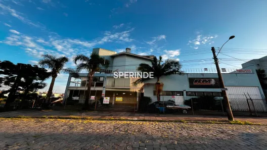 Ponto Comercial para alugar, 200m² no Charqueadas, Caxias do Sul