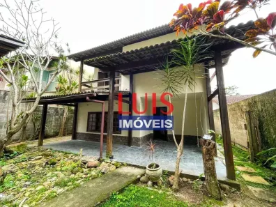 Casa com 3 Quartos para alugar, 219m² no Itaipu, Niterói