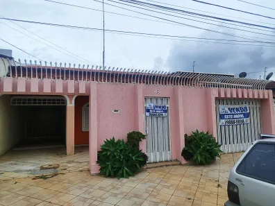 Casa com 3 Quartos à venda, 180m² no Taguatinga Norte, Brasília