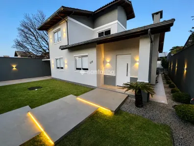 Casa com 4 Quartos à venda, 234m² no Campeche, Florianópolis