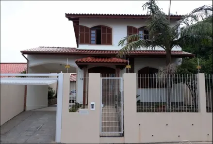 Casa com 6 Quartos à venda, 210m² no Jardim Atlântico, Florianópolis