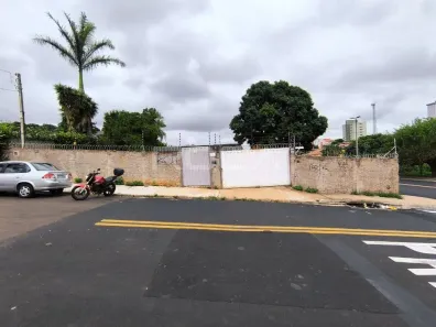 Casa com 3 Quartos para alugar, 200m² no Vila Elizabeth, São Carlos