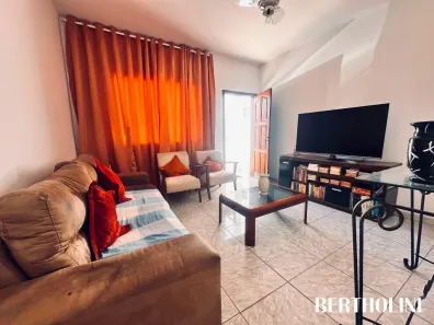 Casa com 2 Quartos à venda, 62m² no Jardim Aliança II, Resende