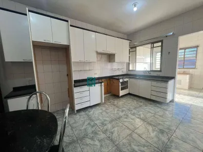 Imóvel Comercial com 4 Quartos à venda, 413m² no Vila Morangueira, Maringá