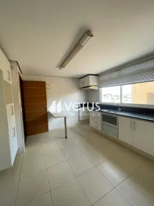 Apartamento com 3 Quartos para alugar, 132m² no Nossa Senhora Aparecida, Uberlândia