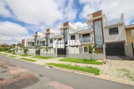 Sobrado com 3 Quartos à venda, 187m² no Jardim das Américas, Curitiba