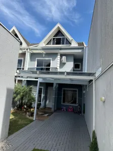Sobrado com 3 Quartos à venda, 180m² no Pinheirinho, Curitiba