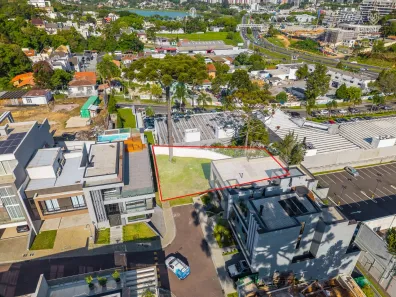 Lote/Terreno à venda, 503m² no Santo Inácio, Curitiba