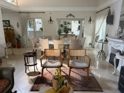 Sobrado com 4 Quartos à venda, 400m² no Vila Madalena, São Paulo