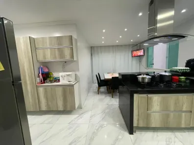 Casa com 5 Quartos à venda, 280m² no Santa Eugênia, Nova Iguaçu