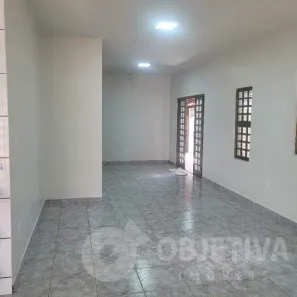 Casa com 3 Quartos para alugar, 250m² no Santa Mônica, Uberlândia