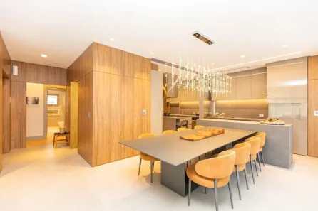 Apartamento com 3 Quartos à venda, 190m² no Cabral, Curitiba