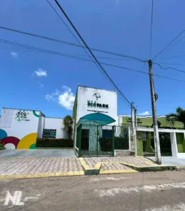 Prédio Comercial com 11 Quartos para alugar, 417m² no Pitimbu, Natal