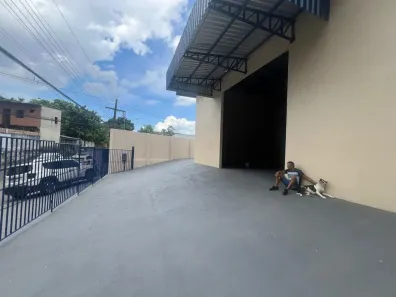 Galpão/Depósito/Armazém para alugar, 375m² no Parque 10 de Novembro, Manaus
