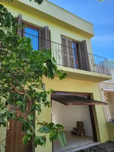 Casa com 3 Quartos para alugar, 196m² no Três Vendas, Pelotas